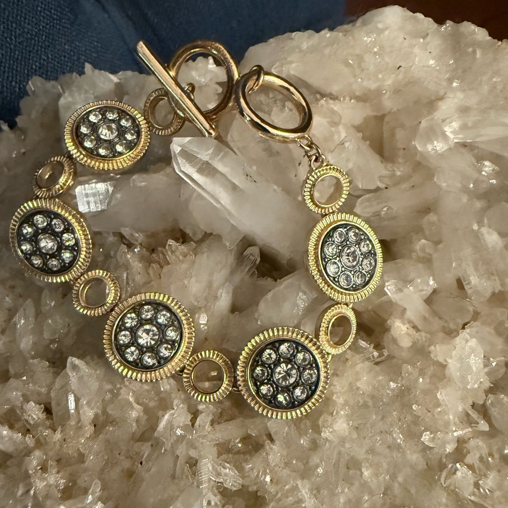 Elegant Gold and Silver Bracelet